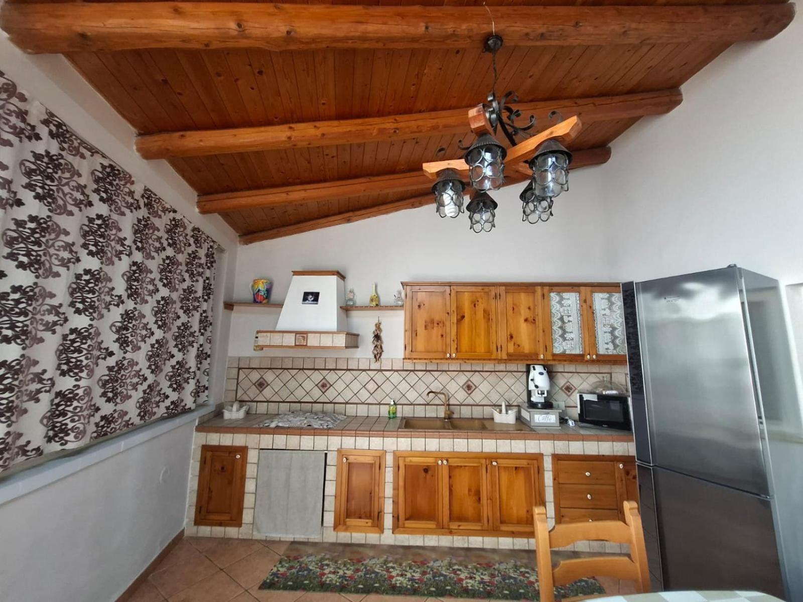 Villa Annamaria Карини Экстерьер фото